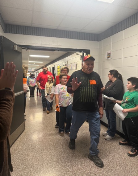 Lynn Camp Elementary Honors Our Heroes